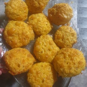Keto Coconut Cheese Garlic Macroons